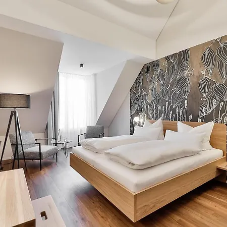 Weinhotel Fritz Walter מלון