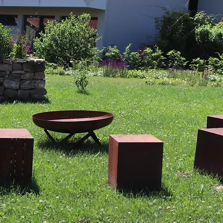 Weinhotel Fritz Walter מלון Niederhorbach