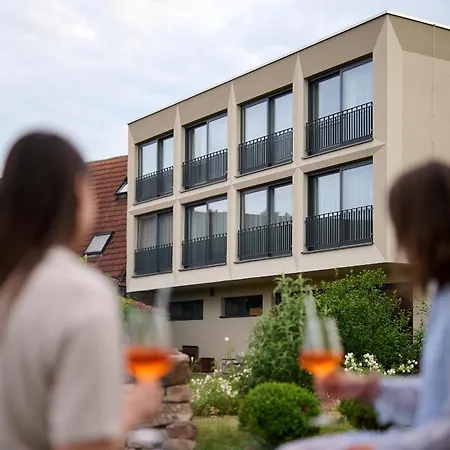 Weinhotel Fritz Walter 3* Niederhorbach