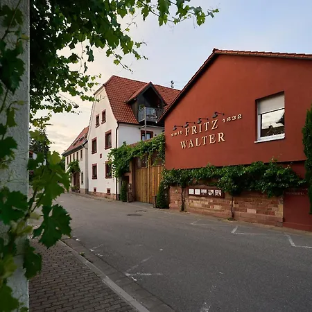 Weinhotel Fritz Walter מלון Niederhorbach