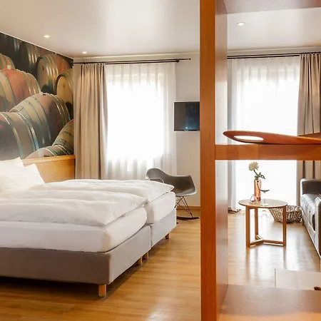 מלון Weinhotel Fritz Walter Niederhorbach