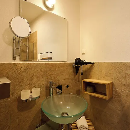 מלון Weinhotel Fritz Walter 3*