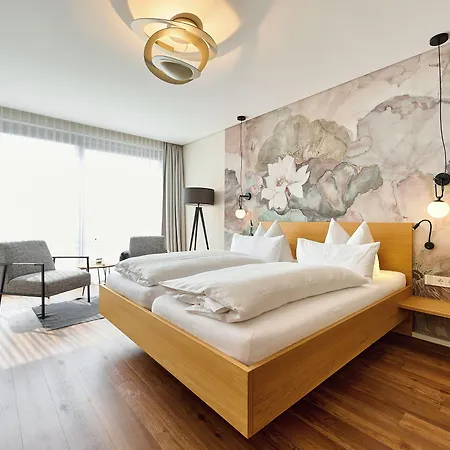 Weinhotel Fritz Walter 3* Niederhorbach