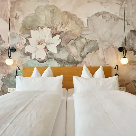 Weinhotel Fritz Walter 3* Niederhorbach